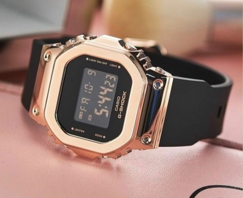 Acasio G-Shocka Gm-110G Digital 5553 Premium